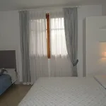 아파트 Modern With Swimming Pool