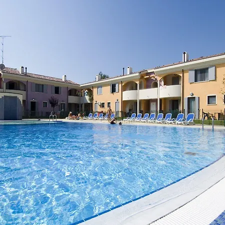 Modern With Swimming Pool Bibione