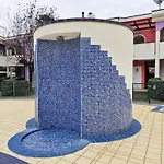 Modern With Swimming Pool Apartmán