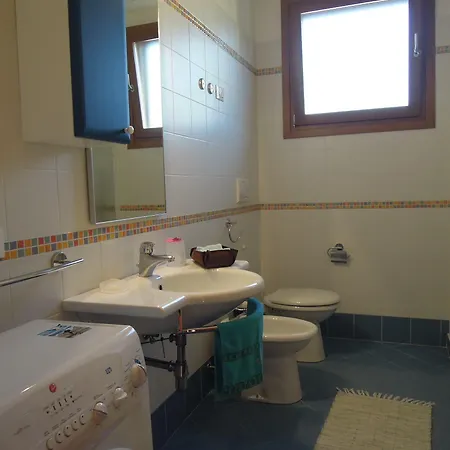 דירה Modern With Swimming Pool ביביונה