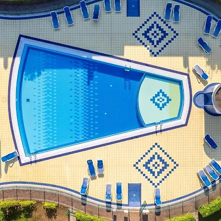 Modern With Swimming Pool Διαμέρισμα Μπιμπιόνε