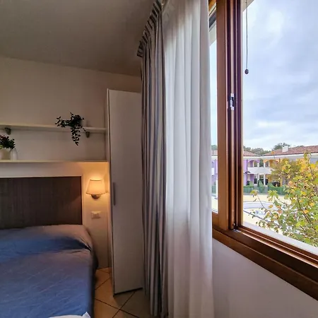 Modern With Swimming Pool * Μπιμπιόνε