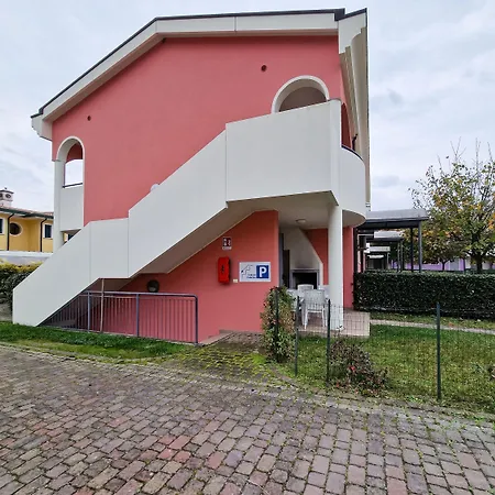 Modern With Swimming Pool Appartement