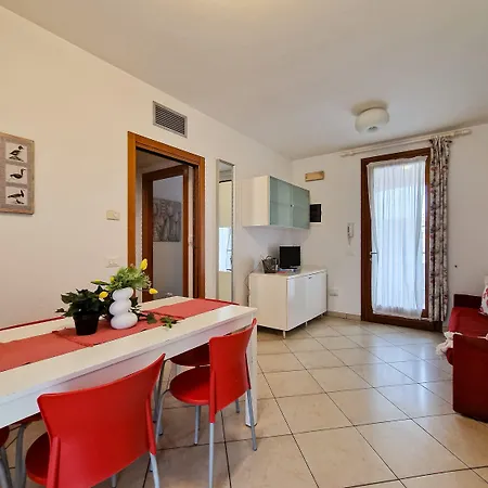 Modern With Swimming Pool Appartement *