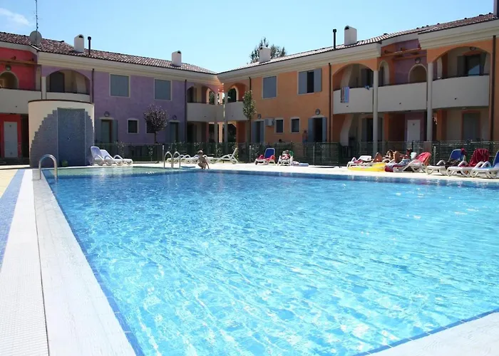 Appartamento Modern With Swimming Pool Bibione